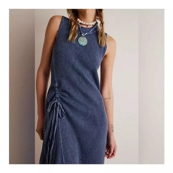 Free People FP One Natasha
Sleeveless Midi dress - Picture 3 of 9